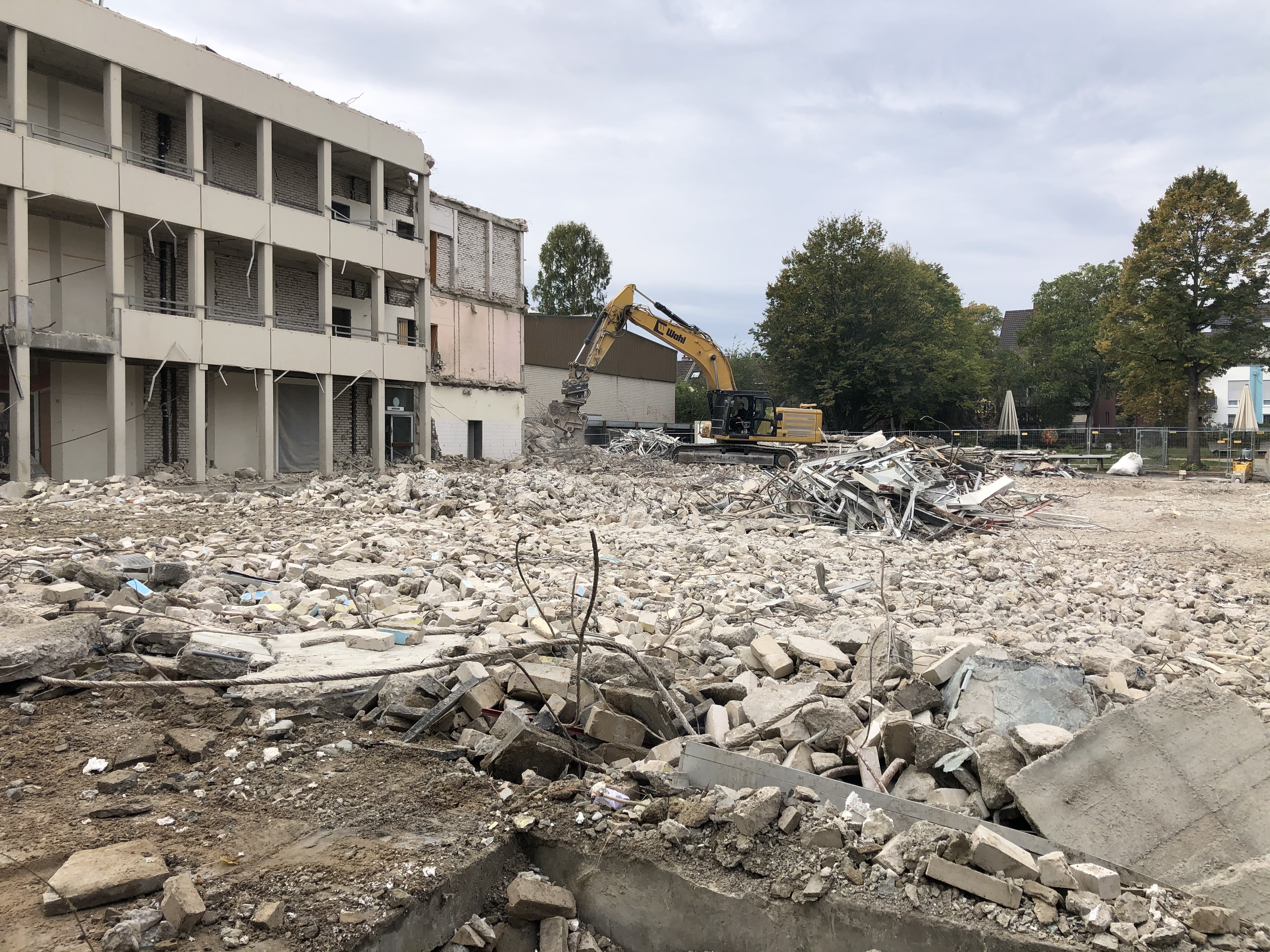 Fortgeschrittener Rückbau der ehemaligen Schule